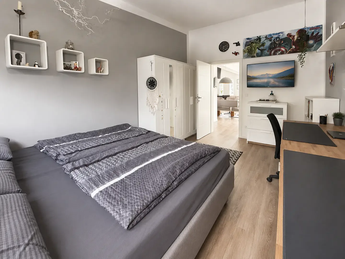 Kinder-/Gästezimmer