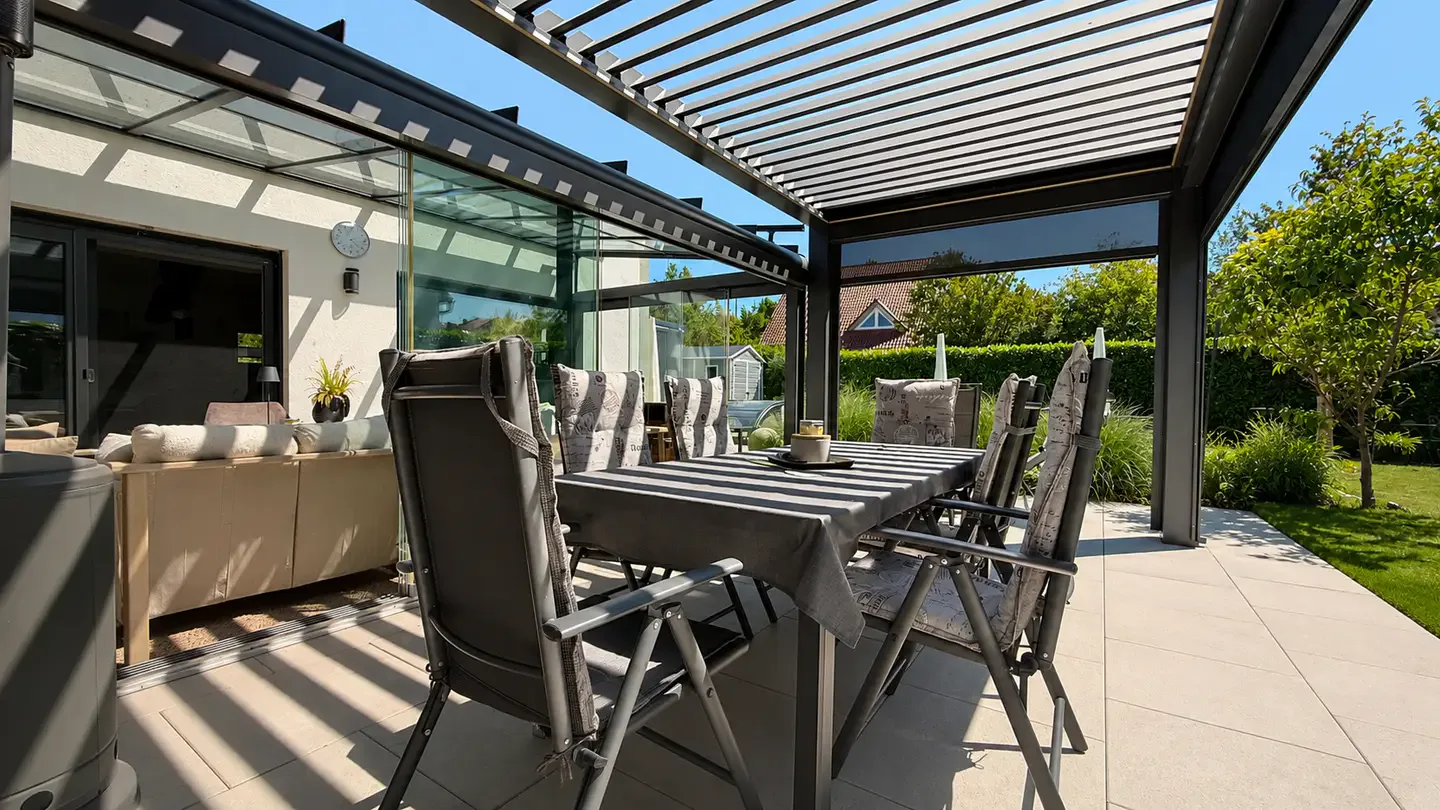 Terrasse mit Grillmöglichkeit