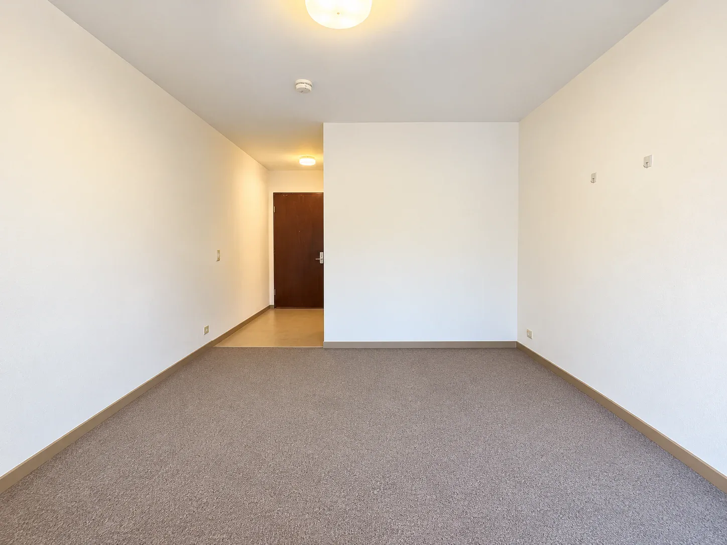Wohn- Schlafzimmer 1