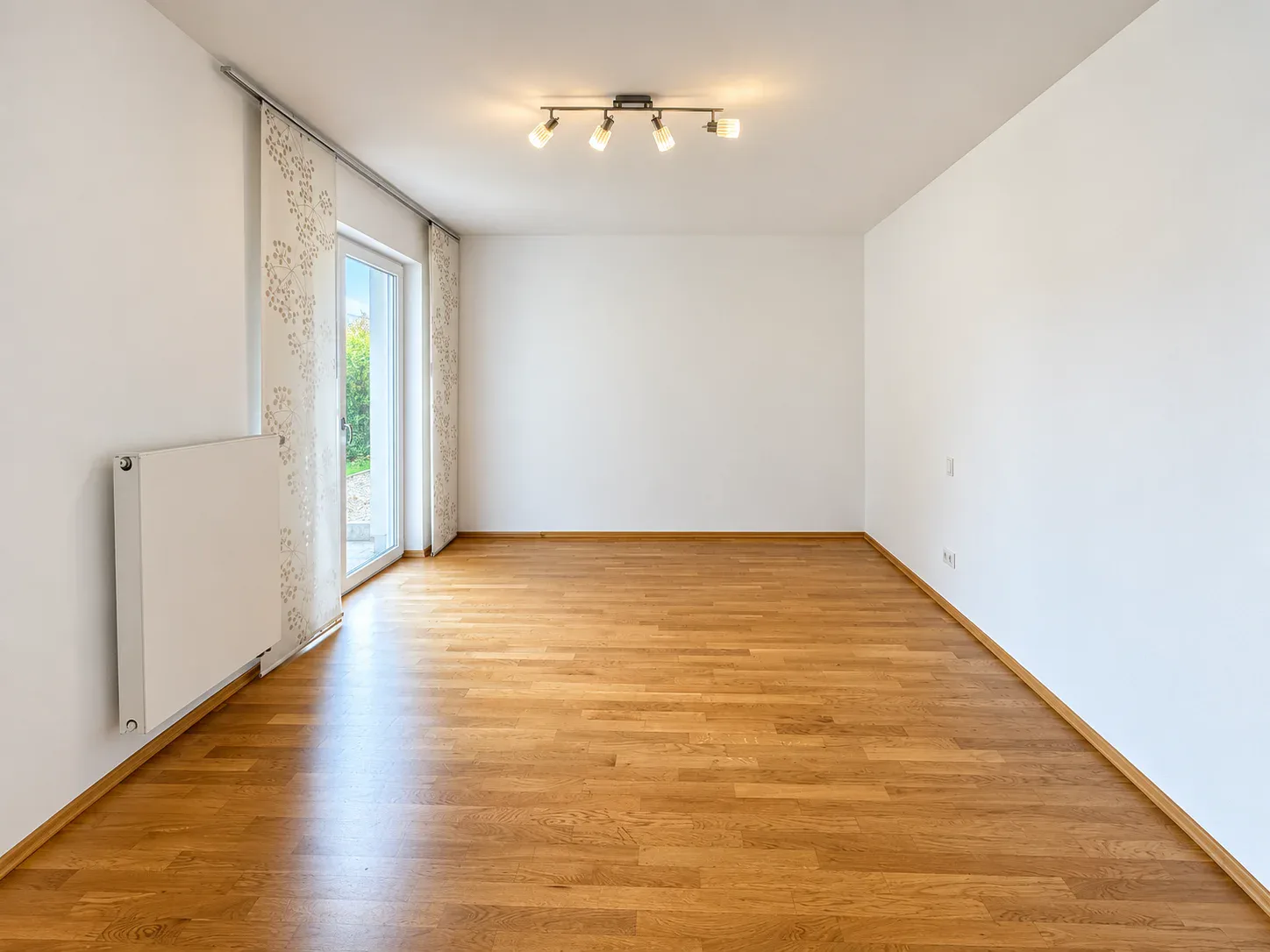 Schlafzimmer Ansicht 2